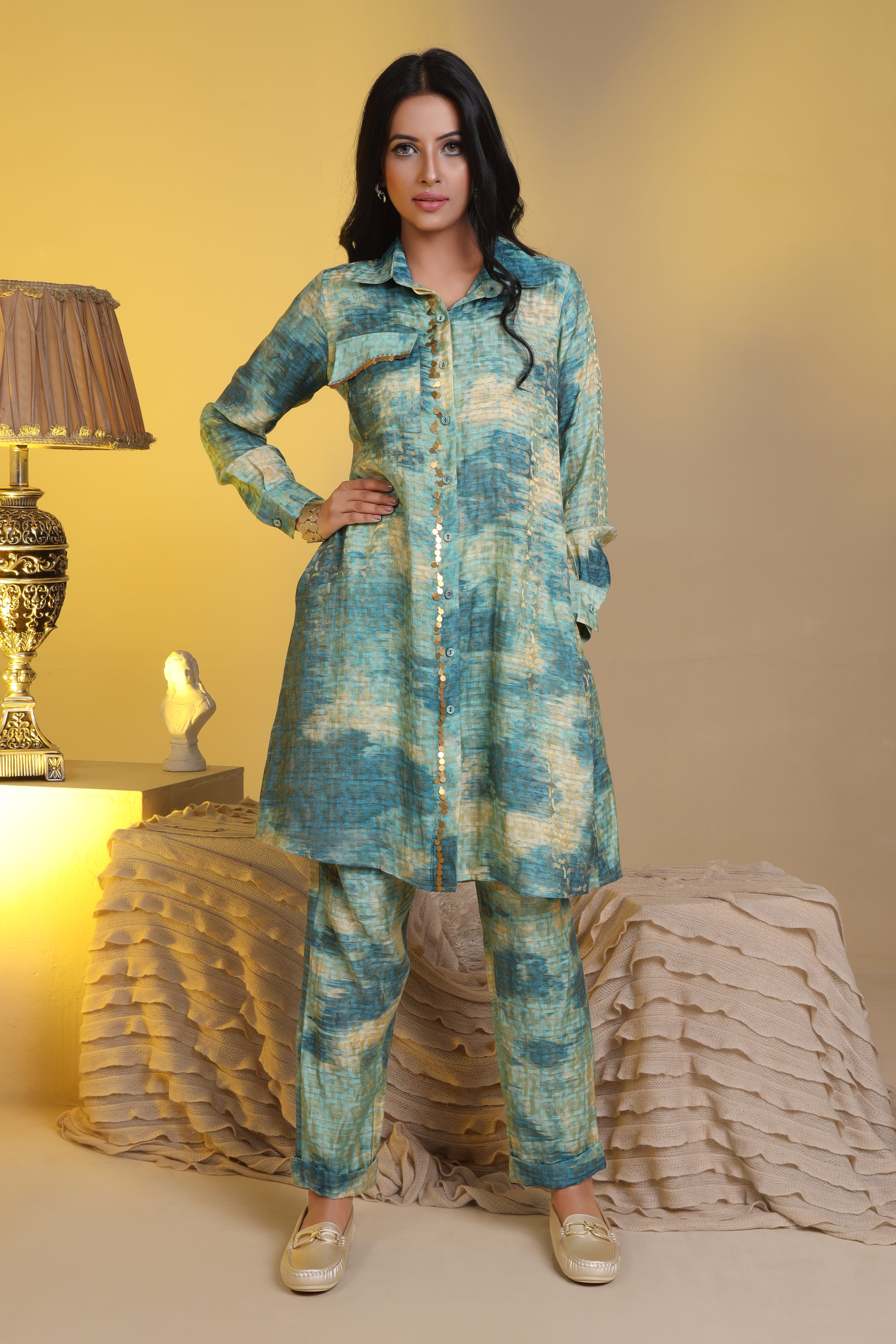 Blue shaded shirt kurta with coin detailing on pocket and placket teamed with straight pants